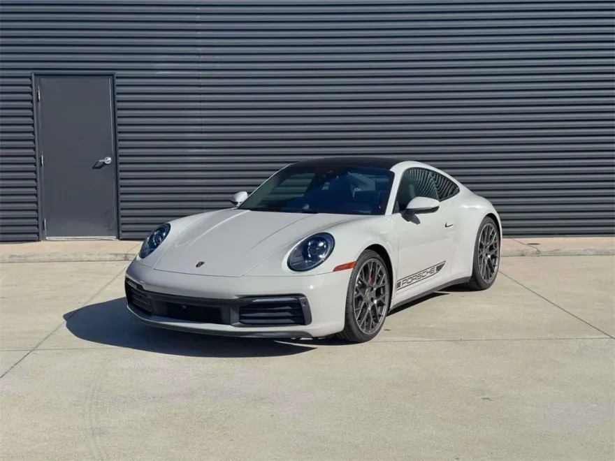 2024 Porsche 911 S photo 1