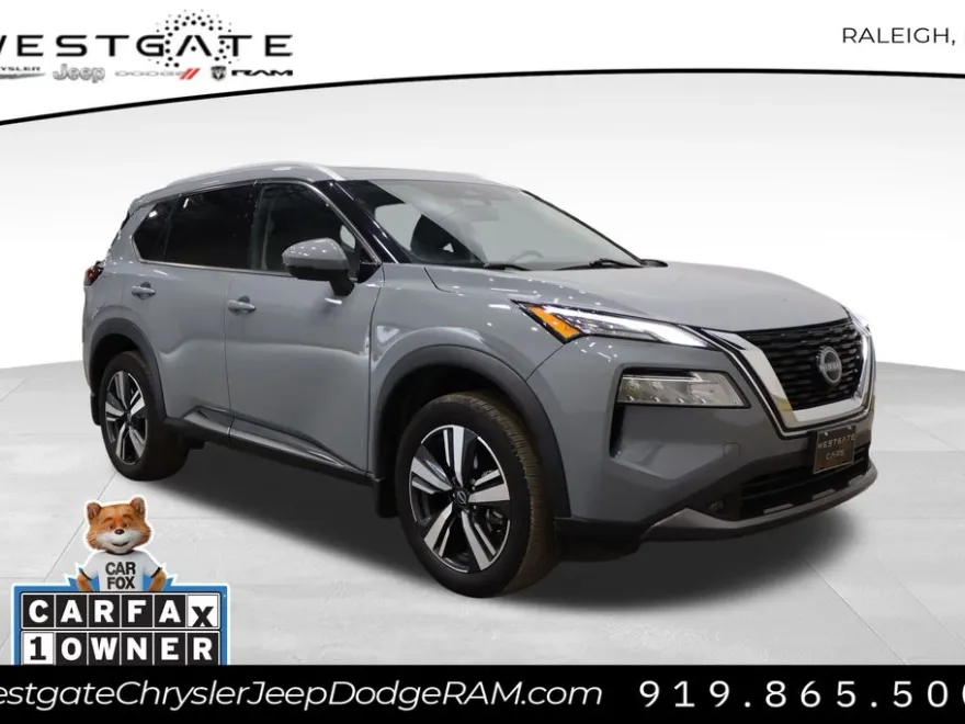 2022 Nissan Rogue SL photo 1