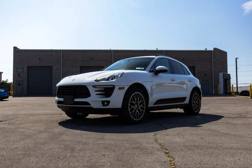 2015 Porsche Macan S photo 1