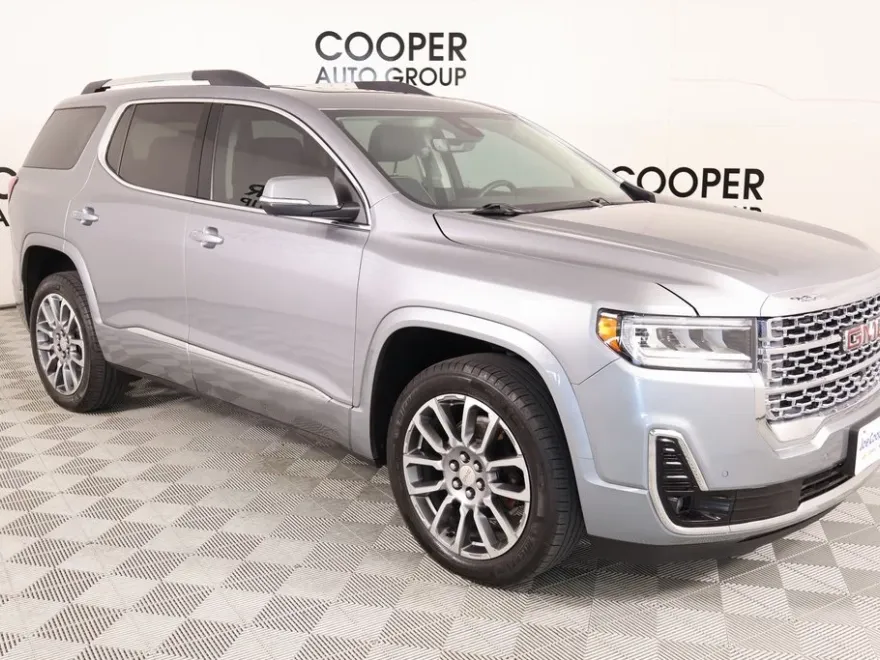 2023 Gmc Acadia Denali photo 1
