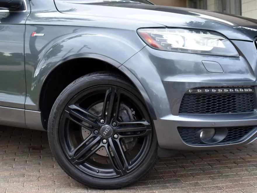 2012 Audi Q7 3.0T S line Plus photo 1