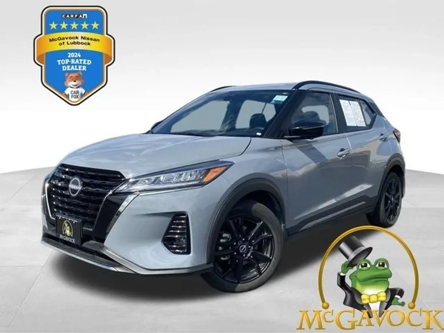 2023 Nissan Kicks SR photo 1