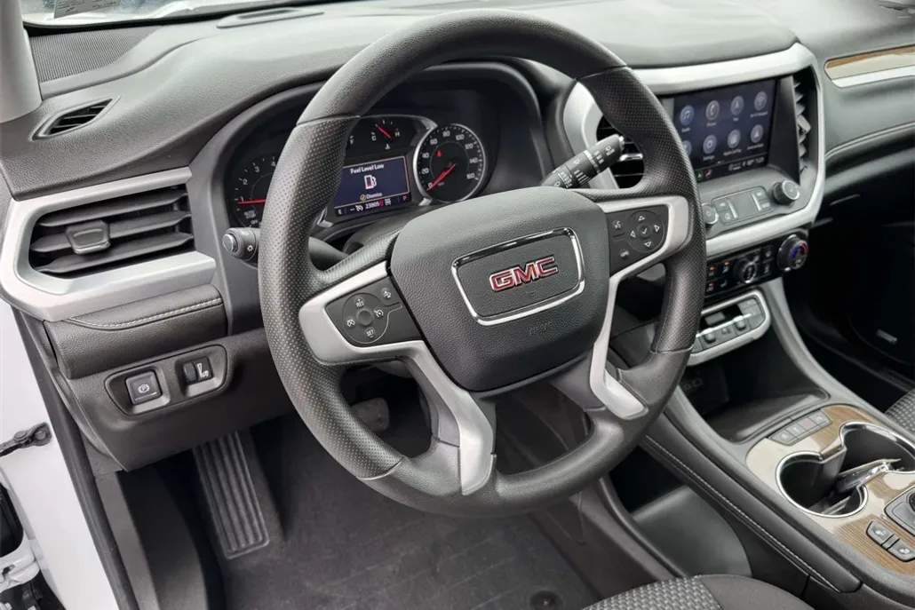 2023 Gmc Acadia SLE photo 1
