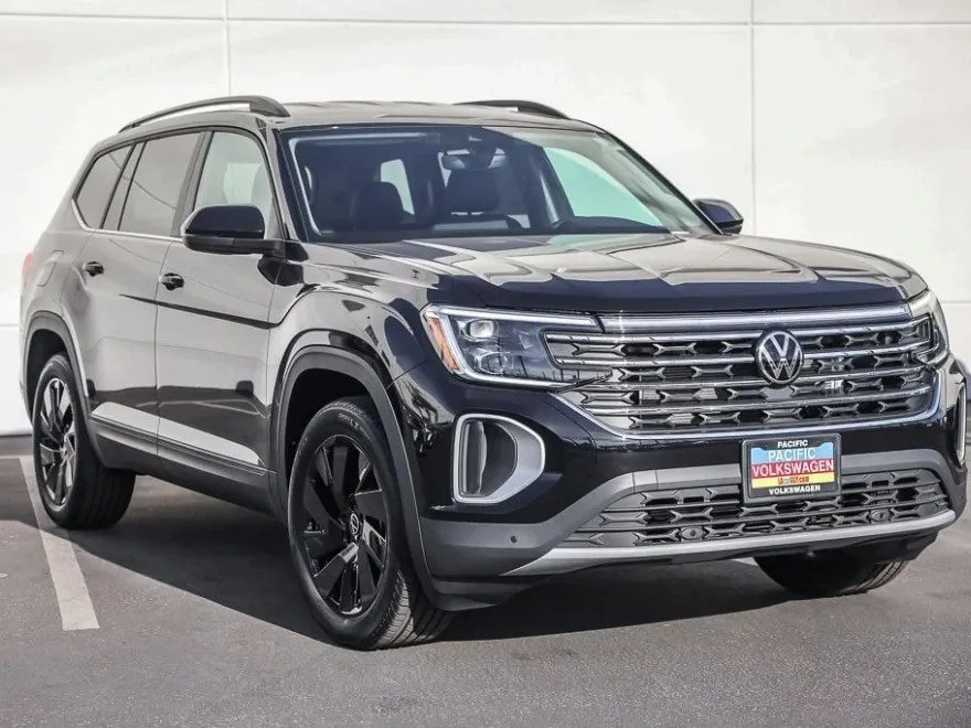 2025 Volkswagen Atlas SE Technology photo 1