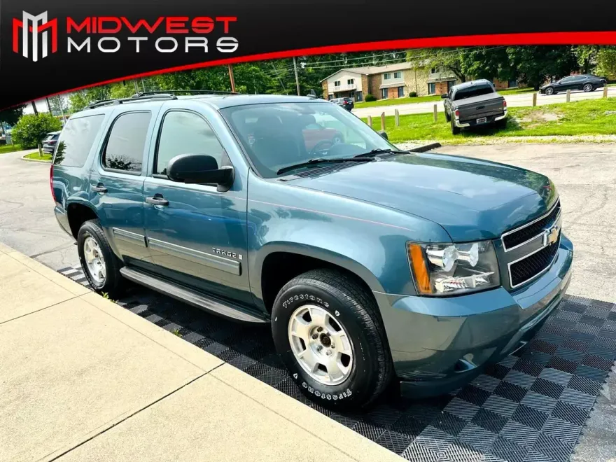 2009 Chevrolet Tahoe LS photo 1