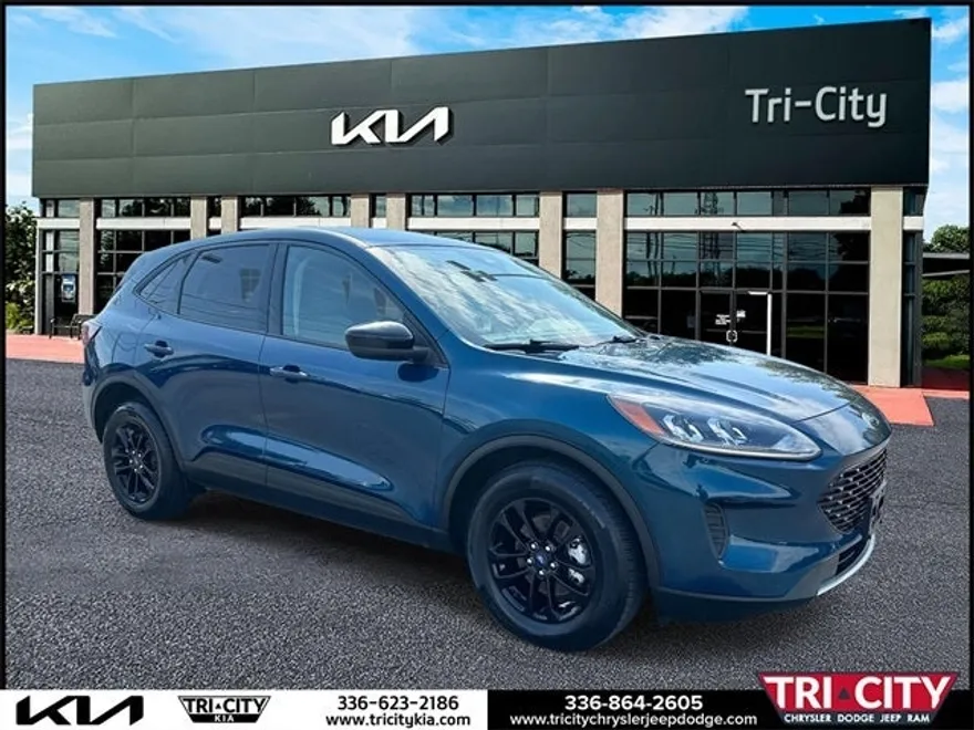 2020 Ford Escape SE Sport Hybrid photo 1