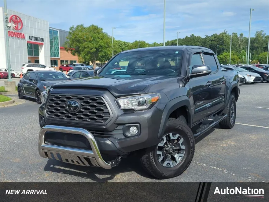 2022 Toyota Tacoma TRD V6 photo 1