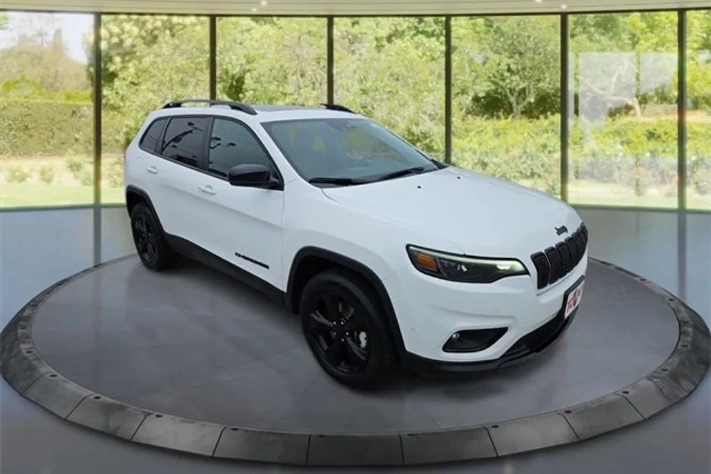 2023 Jeep Cherokee Lux Altitude photo 1