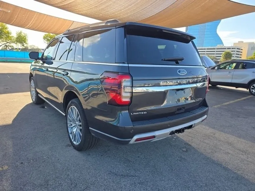 2023 Ford Expedition Limited photo 1