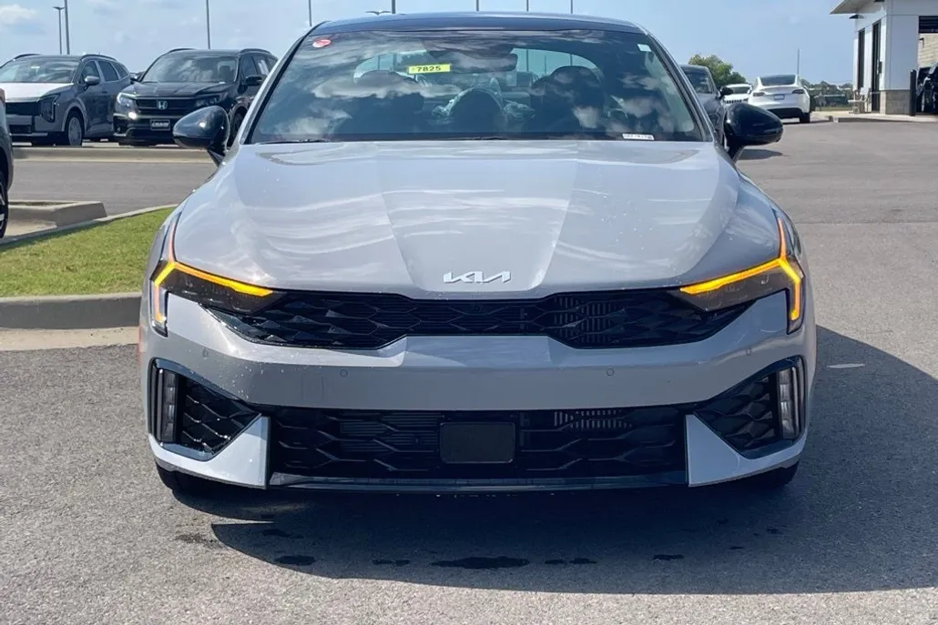 2026 Kia K5 GT photo 1