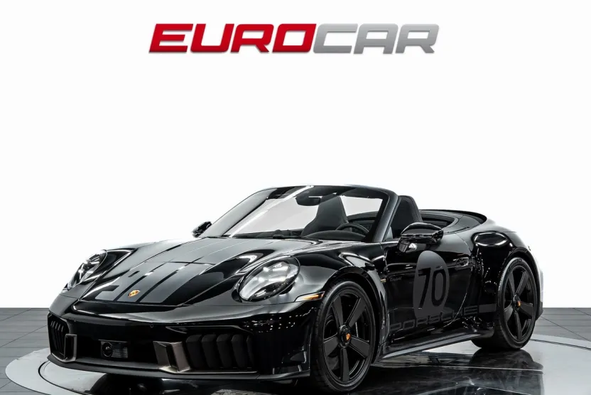 2026 Porsche 911 4 GTS photo 1