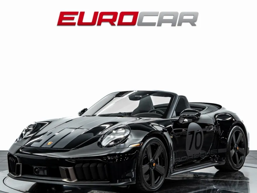 2026 Porsche 911 4 GTS photo 1