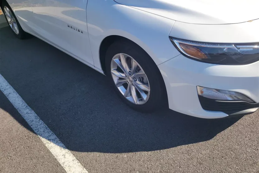 2024 Chevrolet Malibu 1LT photo 1
