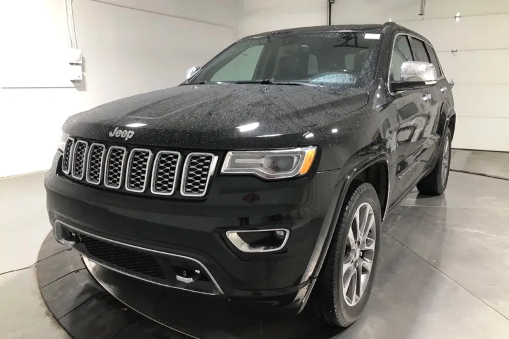 2017 Jeep Grand Cherokee Overland photo 1