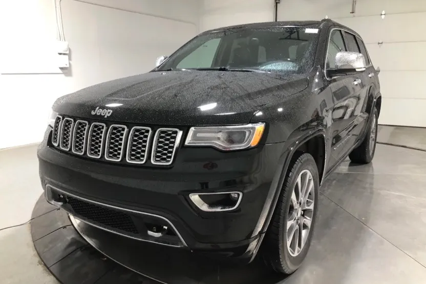 2017 Jeep Grand Cherokee Overland photo 1