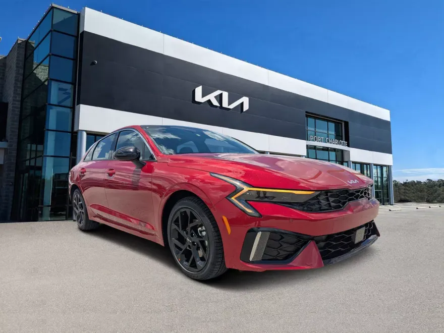 2026 Kia K5 GT-Line photo 1