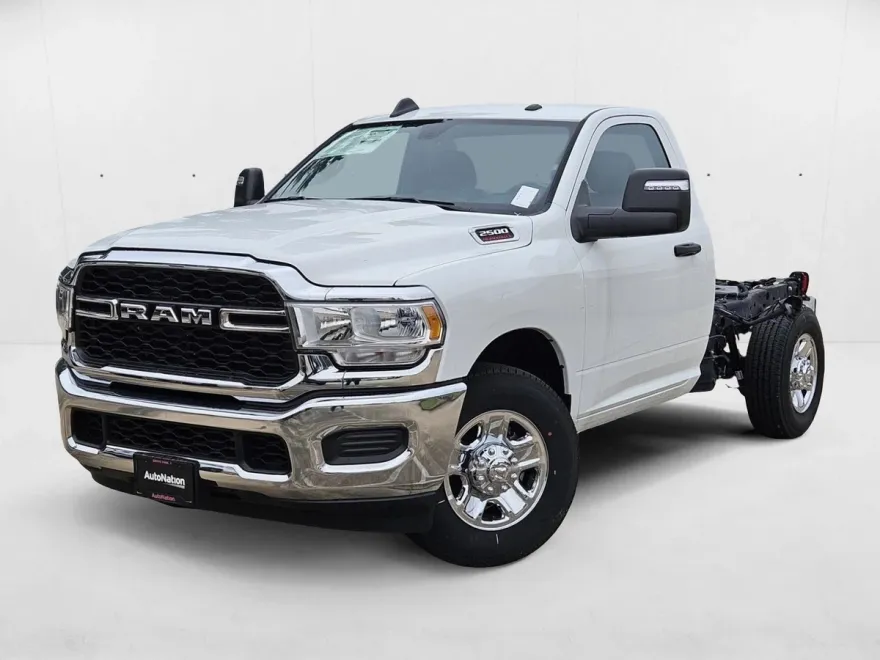 2024 Ram 2500 Tradesman photo 1