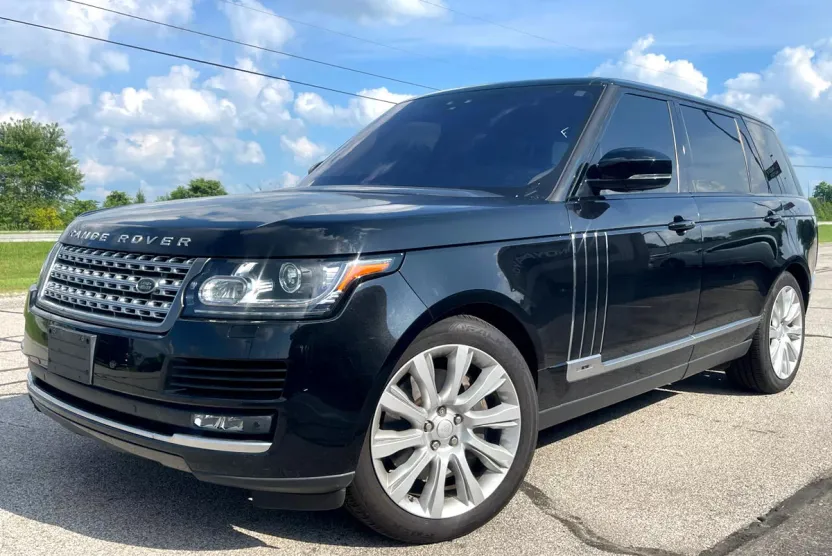 2017 Land Rover Range Rover Supercharged LWB photo 1