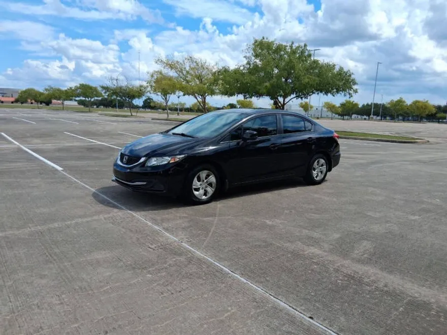 2013 Honda Civic LX photo 1