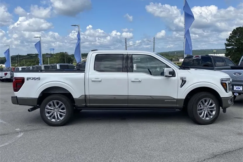 2025 Ford F-150 King Ranch photo 1