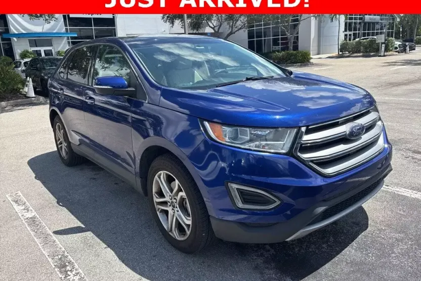 2015 Ford Edge Titanium photo 1