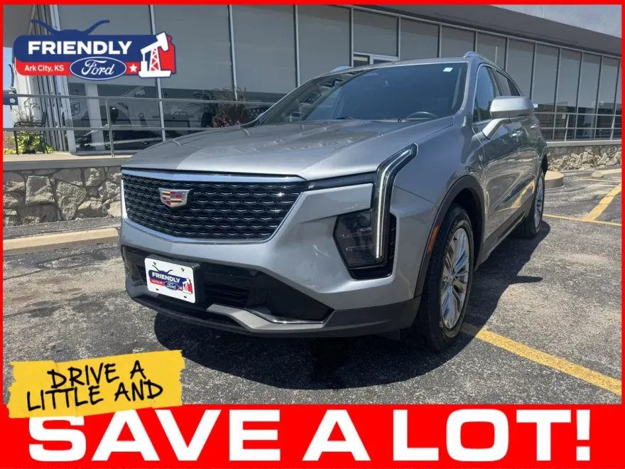 2024 Cadillac XT4 Premium Luxury photo 1