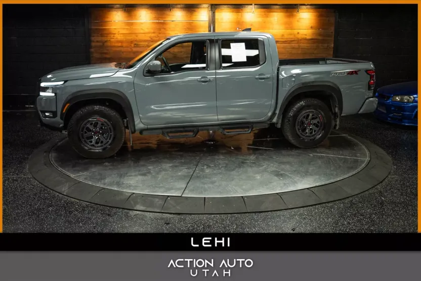 2025 Nissan Frontier PRO-4X photo 1