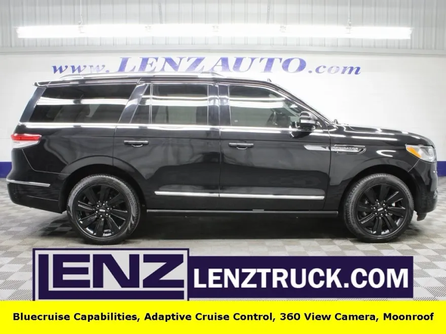 2023 Lincoln Navigator Reserve photo 1