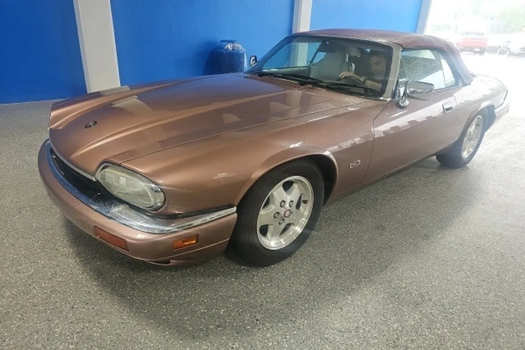 1995 Jaguar XJS photo 1