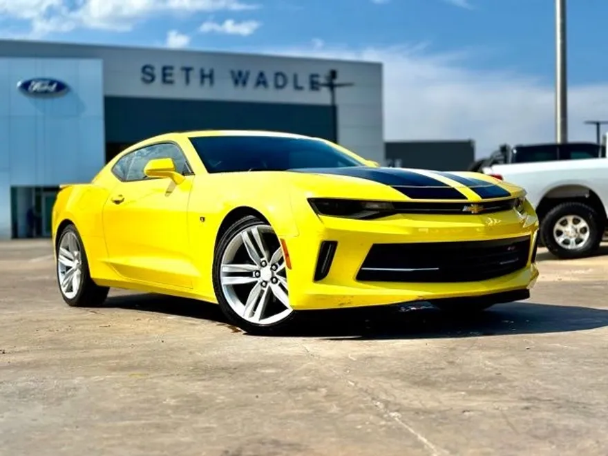 2017 Chevrolet Camaro 2LT RS photo 1
