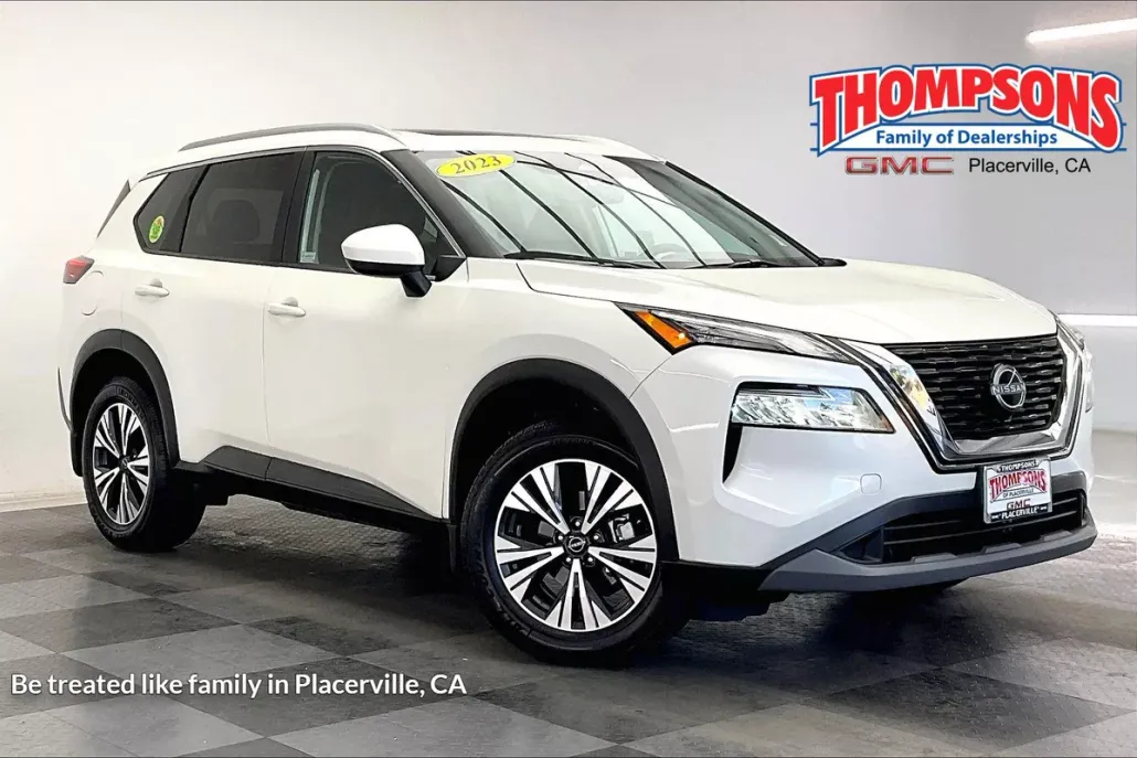 2023 Nissan Rogue SV photo 1