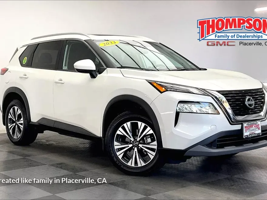 2023 Nissan Rogue SV photo 1