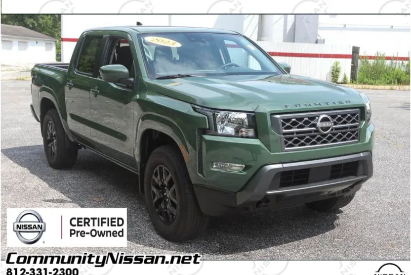 2023 Nissan Frontier SV photo 1