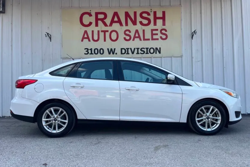 2015 Ford Focus SE photo 1