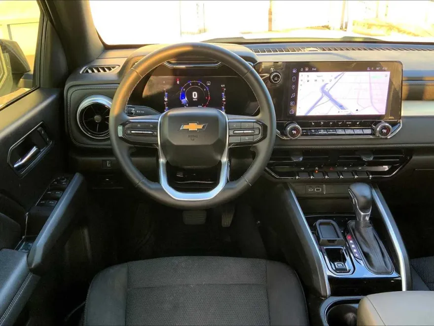 2023 Chevrolet Colorado LT photo 5
