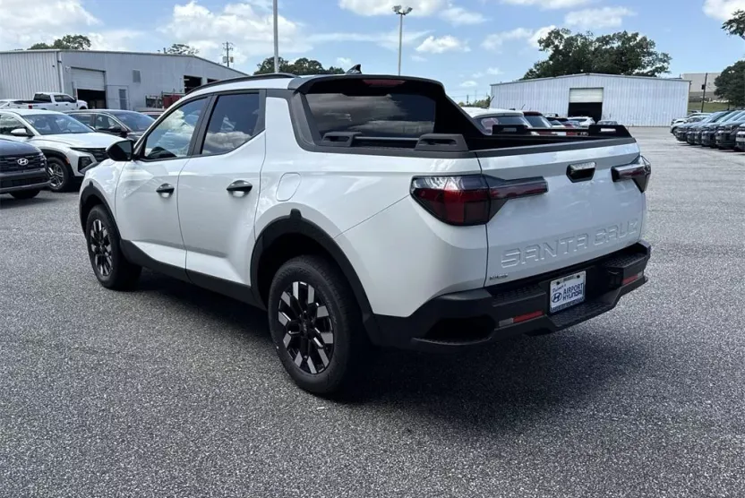 2026 Hyundai Santa Cruz SEL photo 1