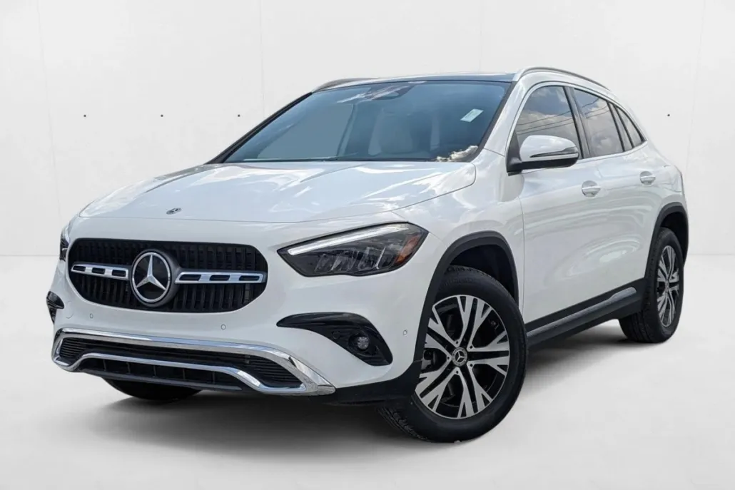 2025 Mercedes Benz GLA 250 4MATIC photo 1