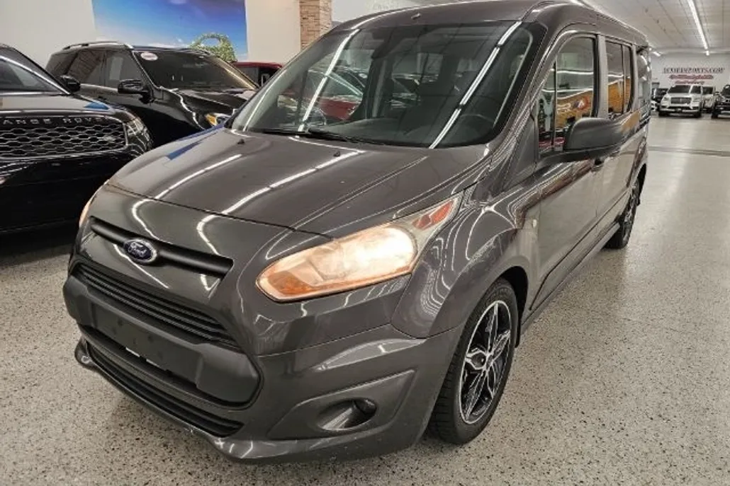2016 Ford Transit XLT photo 1
