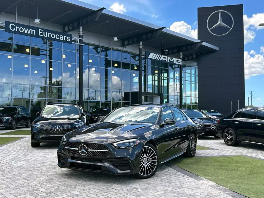 2025 Mercedes Benz C 300 4MATIC Sedan photo 1