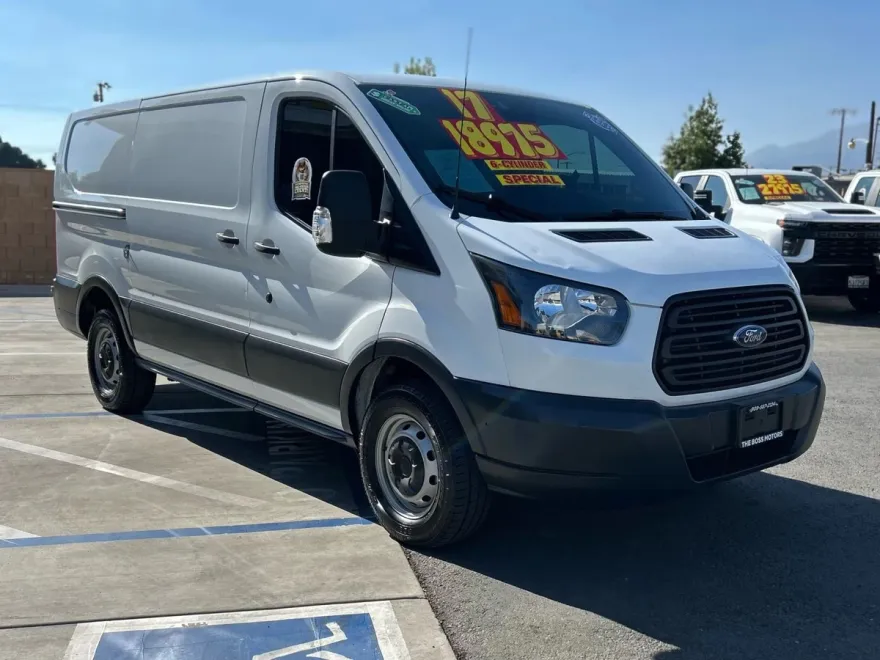 2017 Ford Transit Van photo 1