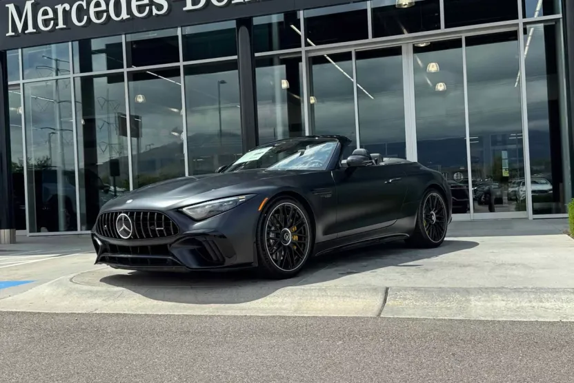 2025 Mercedes Benz SL AMG 63 photo 1
