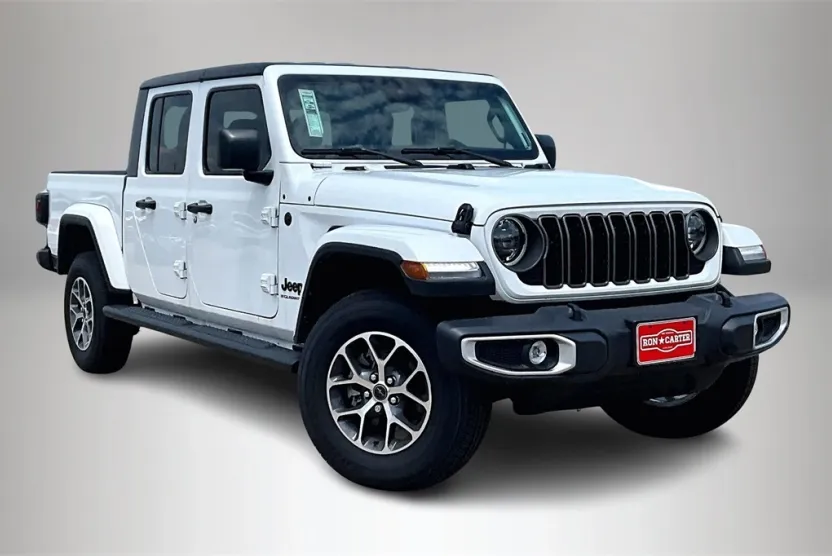2025 Jeep Gladiator Sport S photo 1