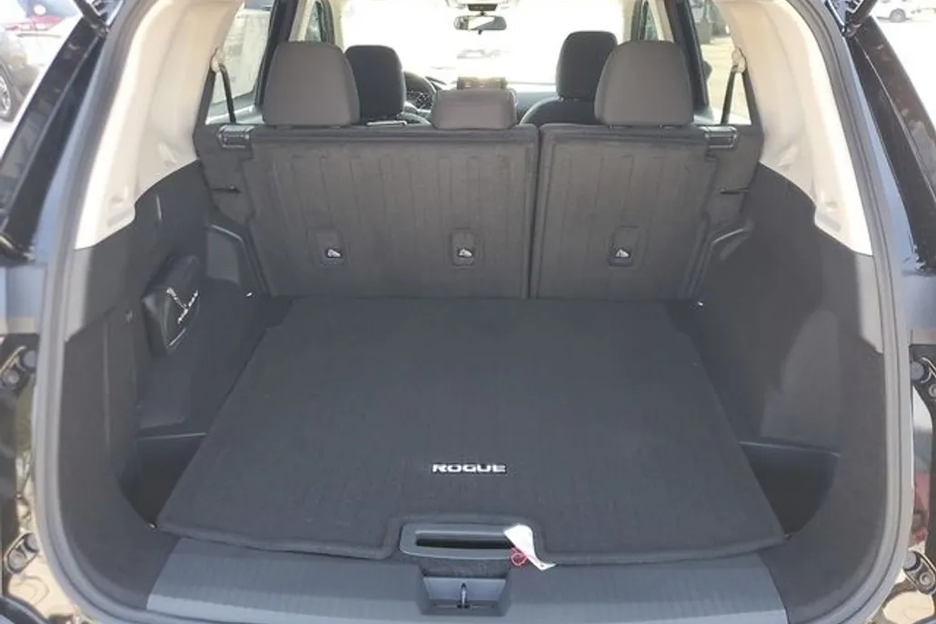 2025 Nissan Rogue S photo 1