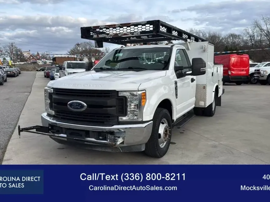 2017 Ford F-350 photo 1