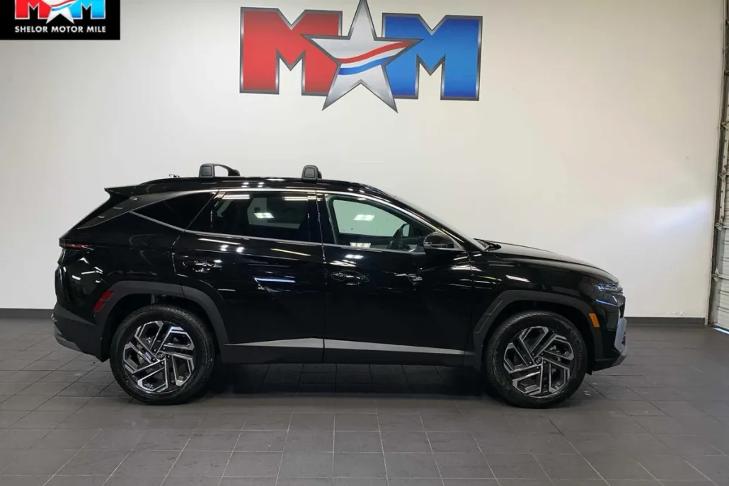 2025 Hyundai Tucson Hybrid Limited photo 1