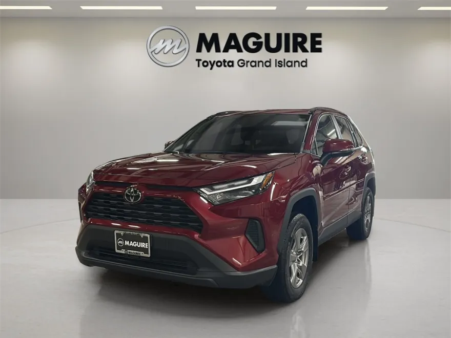 2024 Toyota RAV4 XLE photo 1
