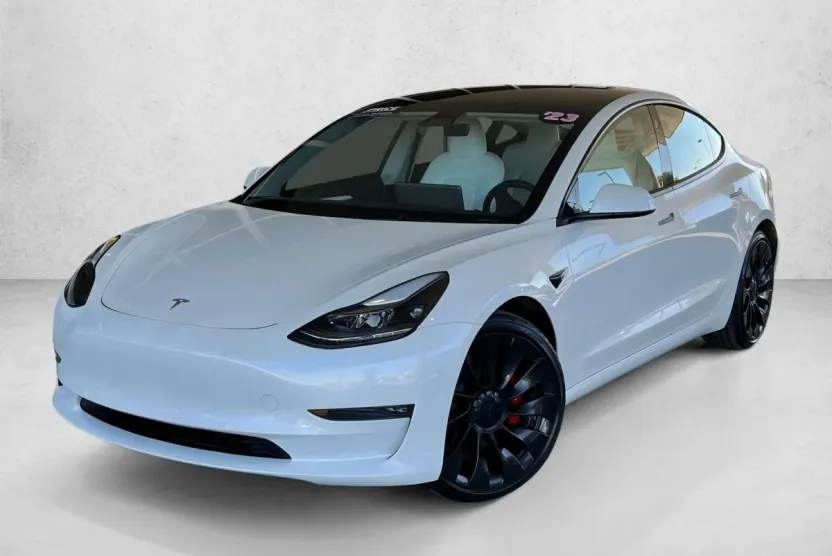 2023 Tesla Model 3 Performance photo 1