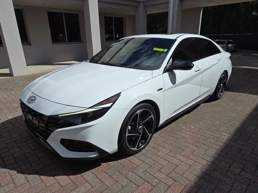 2022 Hyundai Elantra N Line photo 2