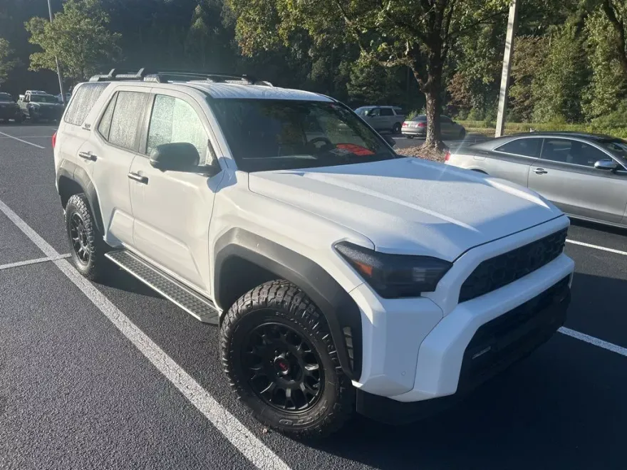 2025 Toyota 4Runner TRD Off-Road Premium photo 1