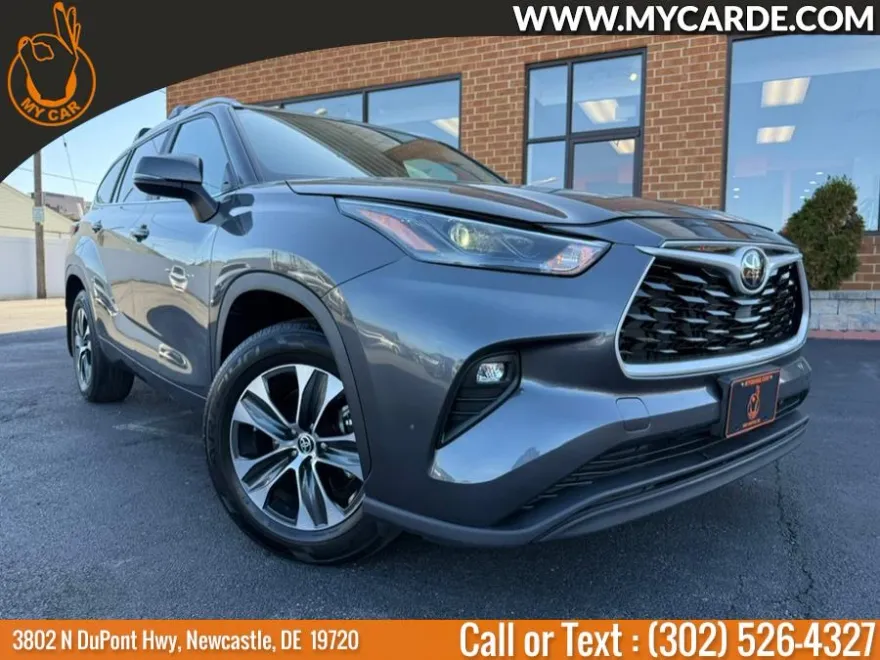 2023 Toyota Highlander XLE photo 1